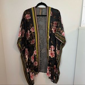 Kimono with Velvet Floral Pattern